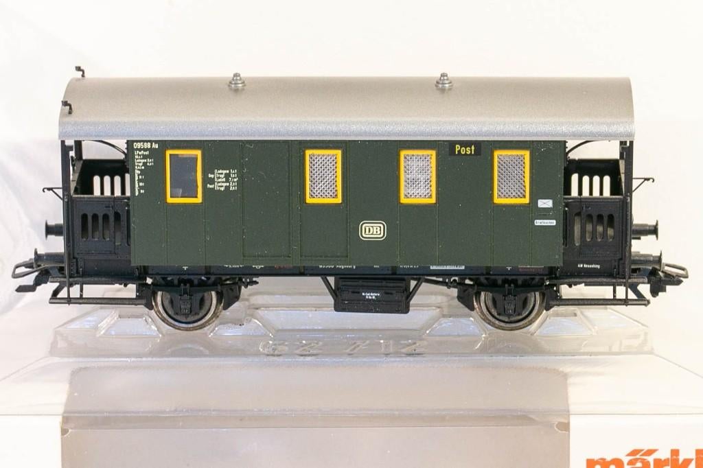 Märklin 43030  Personenrijtuig: post-:Bagagewagen: Beiers DB, Wisselstroom, Ophalen of Verzenden, Märklin, Nieuw