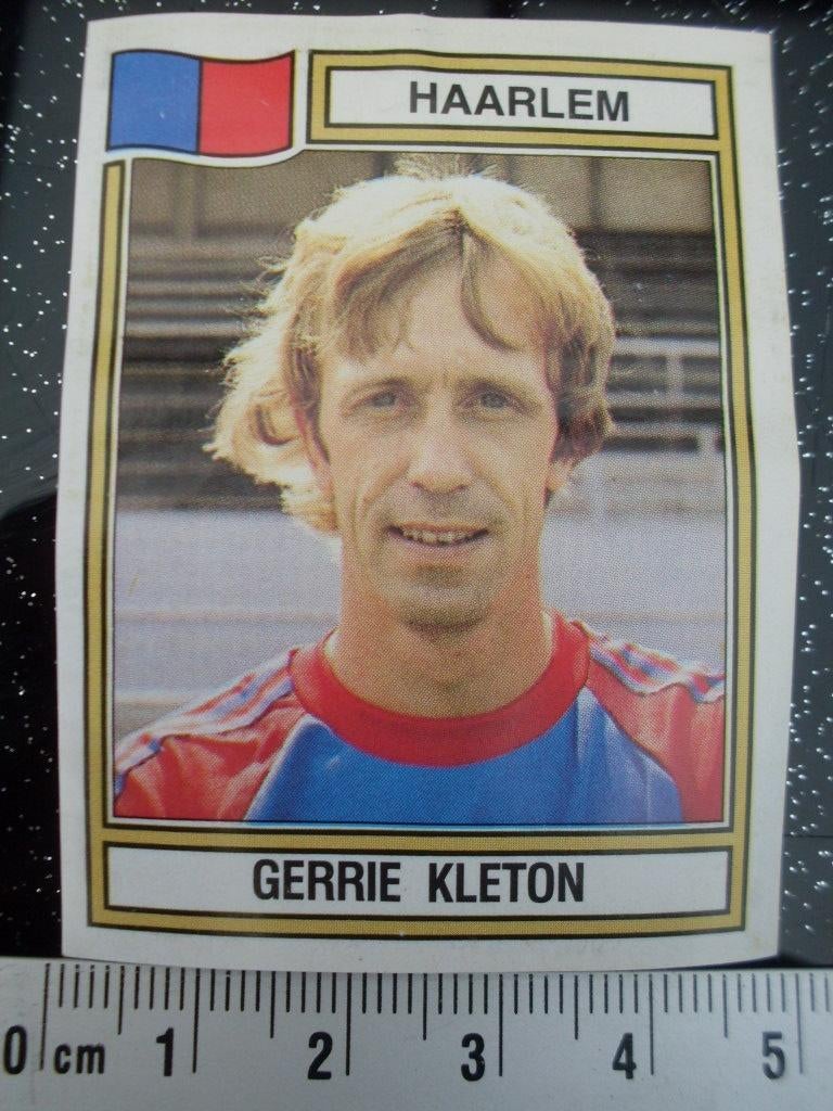 panini sticker voetbal 83 haarlem Gerrie Kleton nr 143, Verzenden, Zo goed als nieuw, Overige binnenlandse clubs, Poster, Plaatje of Sticker