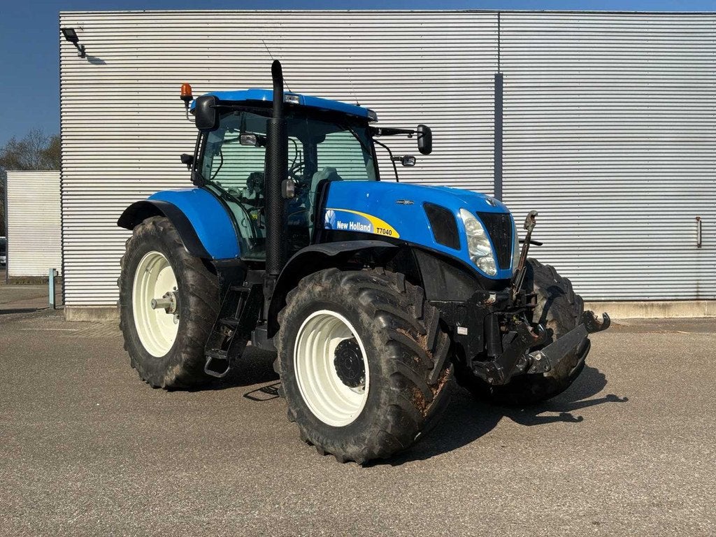 2010 New Holland T7040 Vierwielaangedreven landbouwtractor, Zakelijke goederen, Agrarisch | Tractoren, Gebruikt, New Holland