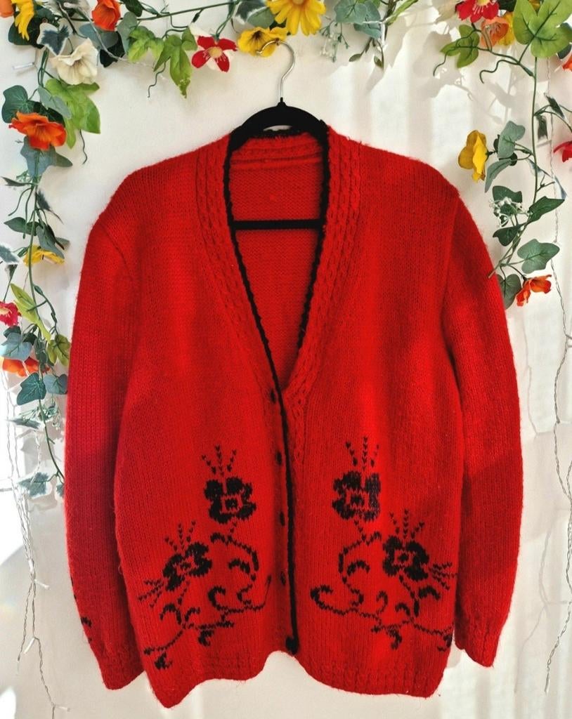 Prachtig vintage dik elegant rood vest met bloemen, Ophalen of Verzenden, Zo goed als nieuw, Maat 46/48 (XL) of groter, Rood