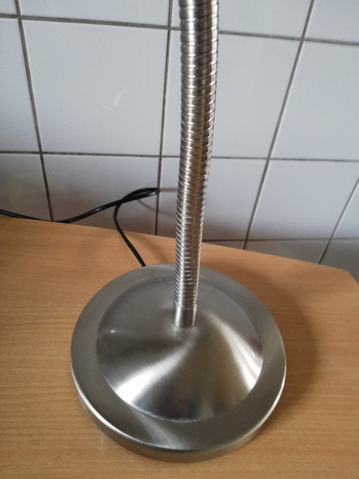 Tafellamp. IKEA FORMAT. Verchroomd. 55 cm. By David Wahl., Bureaulamp, 55 cm, Zo goed als nieuw, Inclusief lichtbron