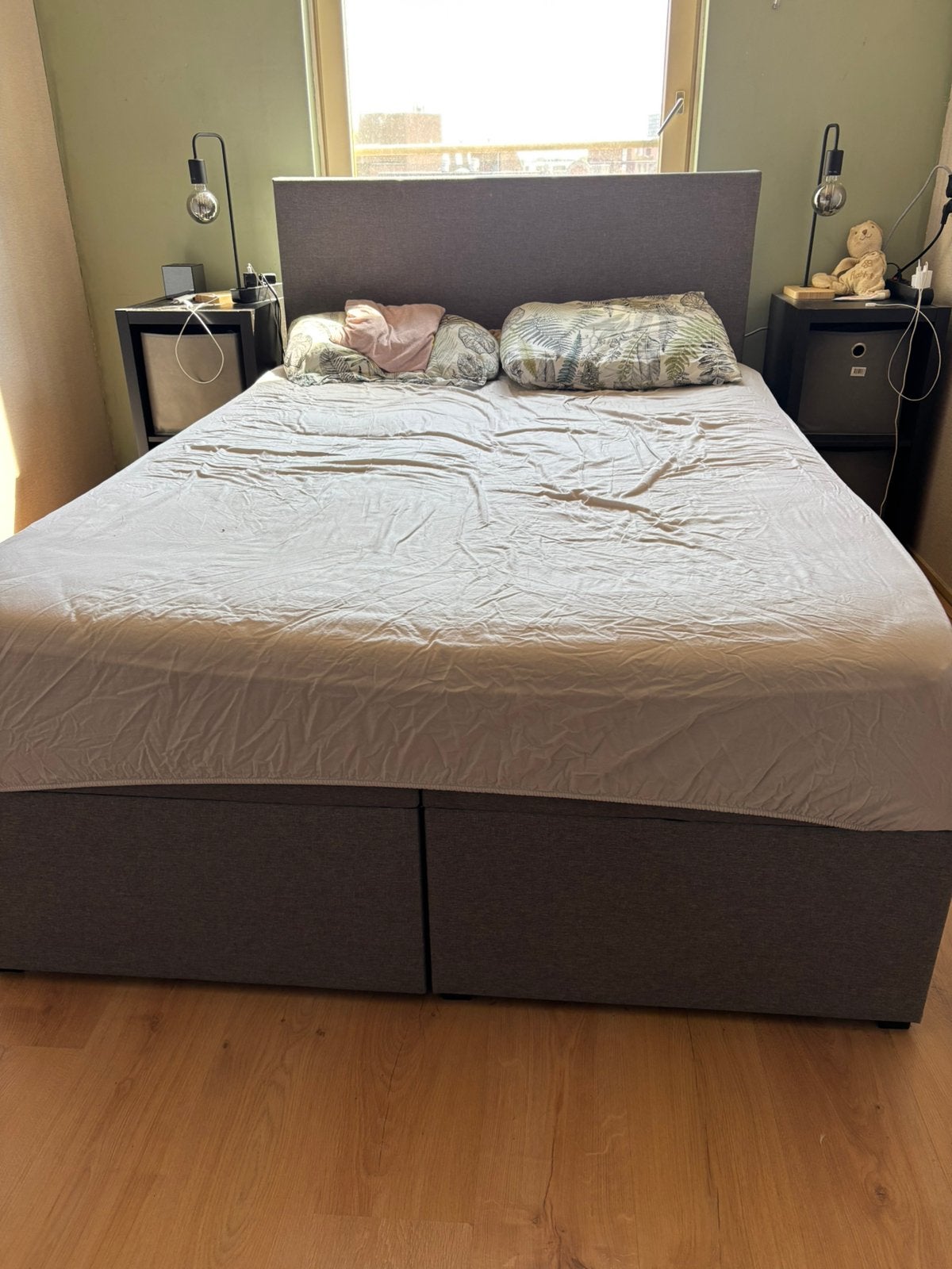 Boxspring met opberg ruimte, Ophalen, Zo goed als nieuw, Tweepersoons, 140 cm