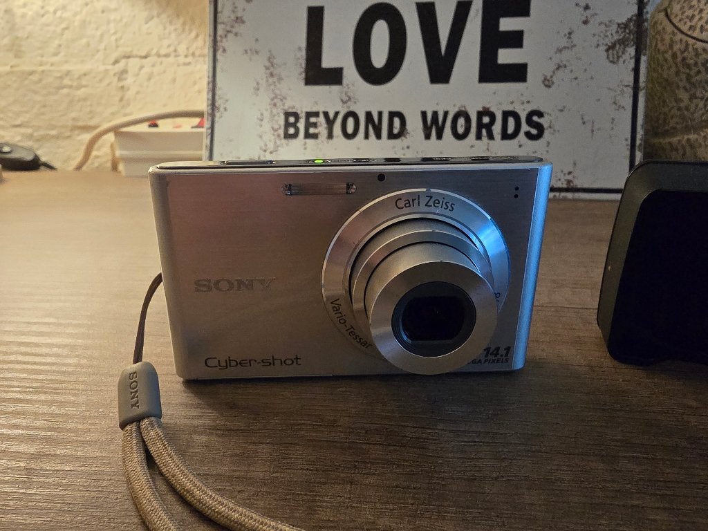 Zeer nette Sony DSC-W330 Digitale camera, Audio, Tv en Foto, Fotocamera's Digitaal, Ingebouwde flitser, Zo goed als nieuw, Sony