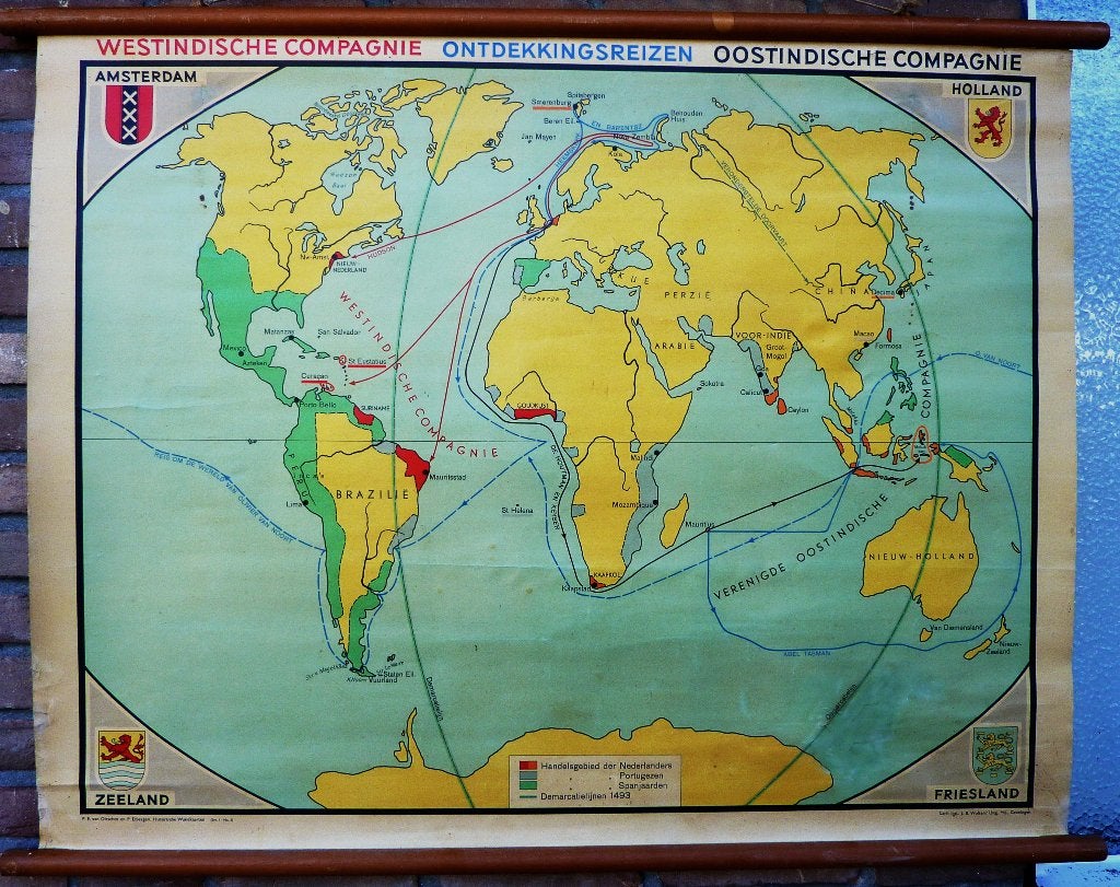 Oude schoolkaart van de WIC en VOC met de ontdekkingsreizen, Ophalen of Verzenden, Geschiedenis
