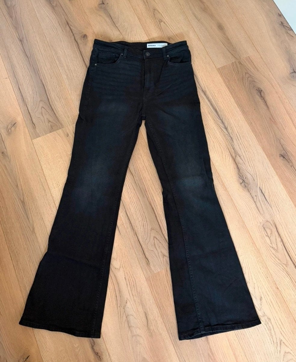 Bershka jeans maat M/38, Maat 38/40 (M), Zwart, Zo goed als nieuw, Lang