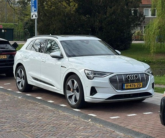 Audi e-tron 55 quattro (2019) Zeer compleet uitgerust, Automaat, Zwart, Wit, Leder
