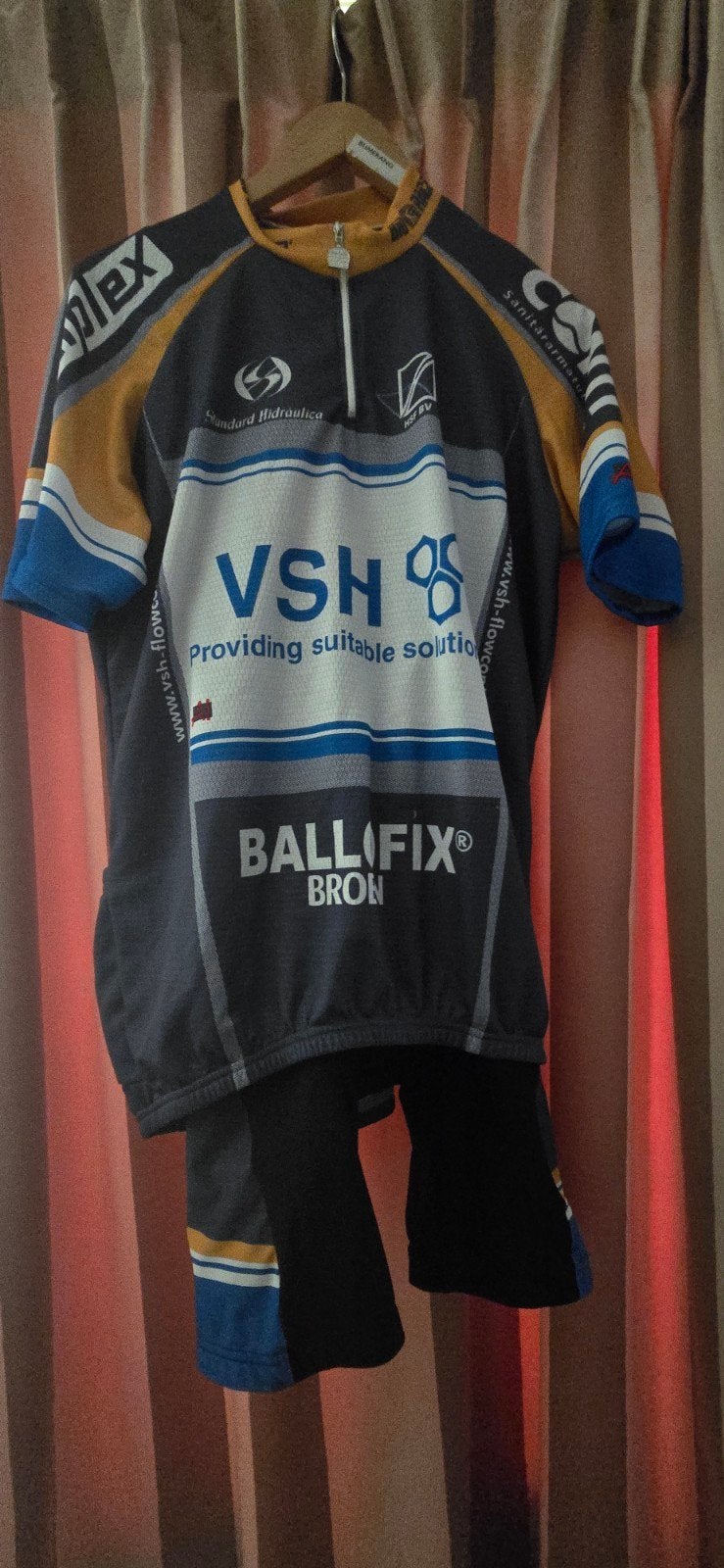 Wielren set: bibshort en shirt - Maat XL, Gebruikt, Heren, Ophalen of Verzenden, VSH