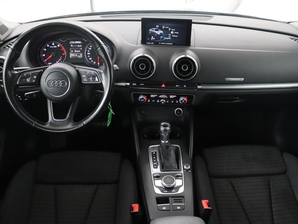 Audi A3 Limousine 1.0 TFSI Pro Line Trekhaak | Cruisecontrol, Auto's, Stof, Gebruikt, 116 pk, Zwart