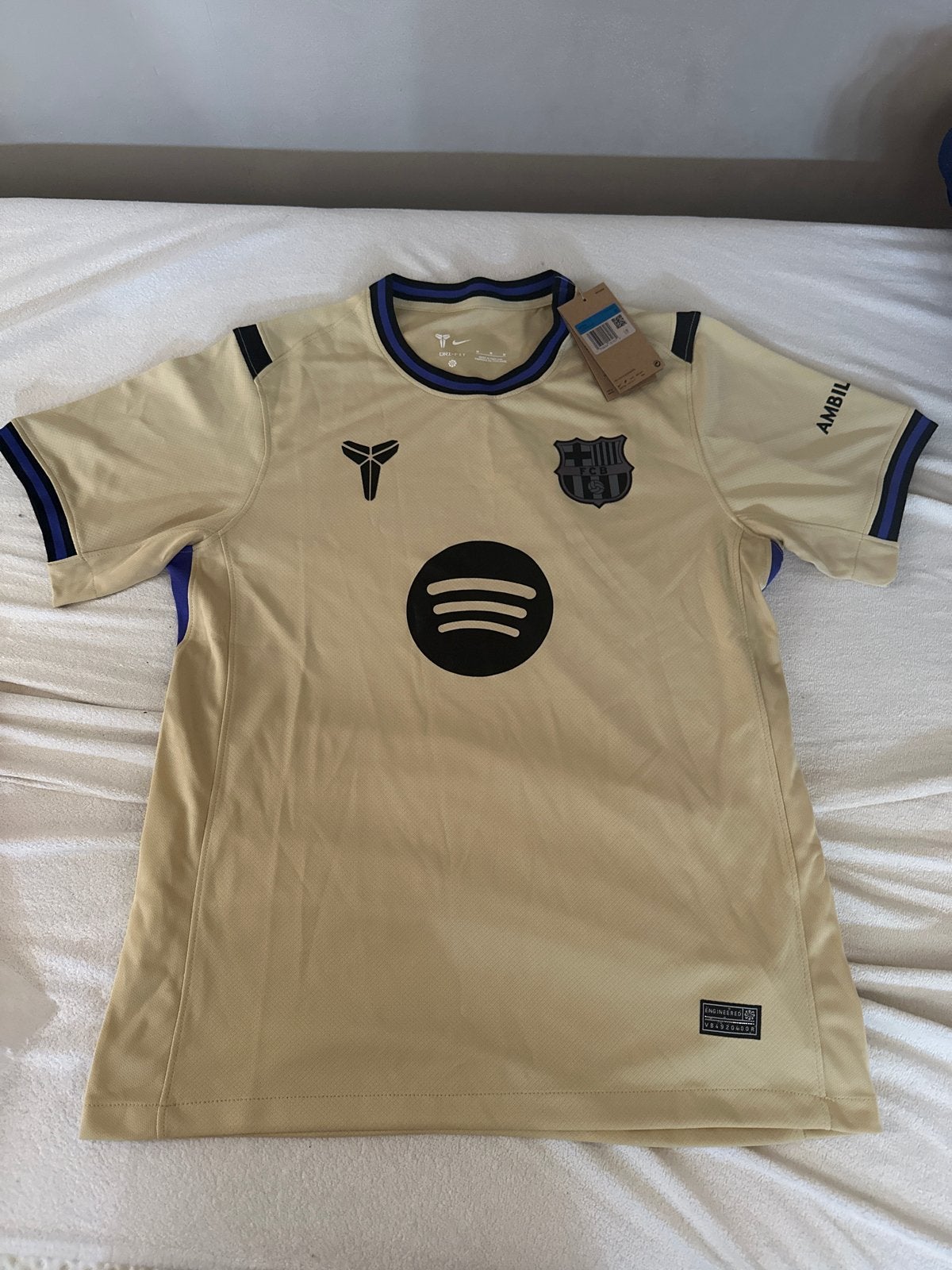 FC Barcelona shirt maat M, Kleding | Heren, Beige, Nieuw, Overige maten, Ophalen of Verzenden