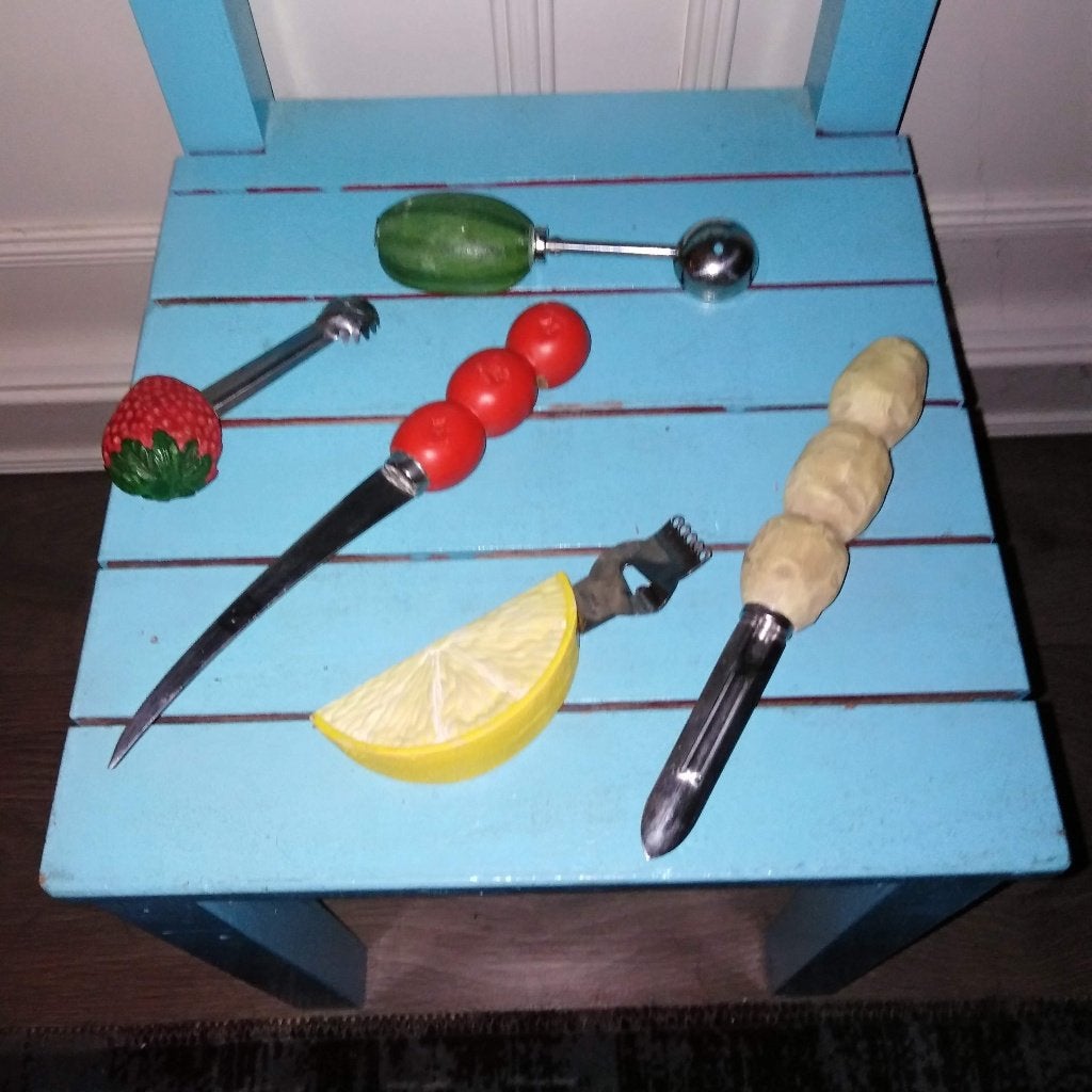 Leuke keukenhulpjes o.a. mes, rasp voor fruit en groenten, Overige typen, Ophalen, Gebruikt