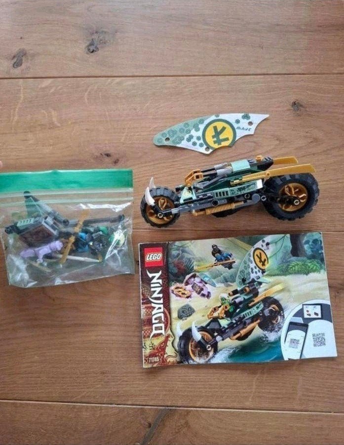 Lego ninjago Lloyd's Junglechopper 71745, Ophalen of Verzenden, Zo goed als nieuw