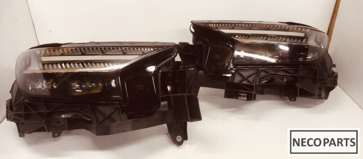 AUDI Q4 E-TRON LED MATRIX KOPLAMP KOPLAMPEN ORIGINEEL, Gebruikt, -, -, -