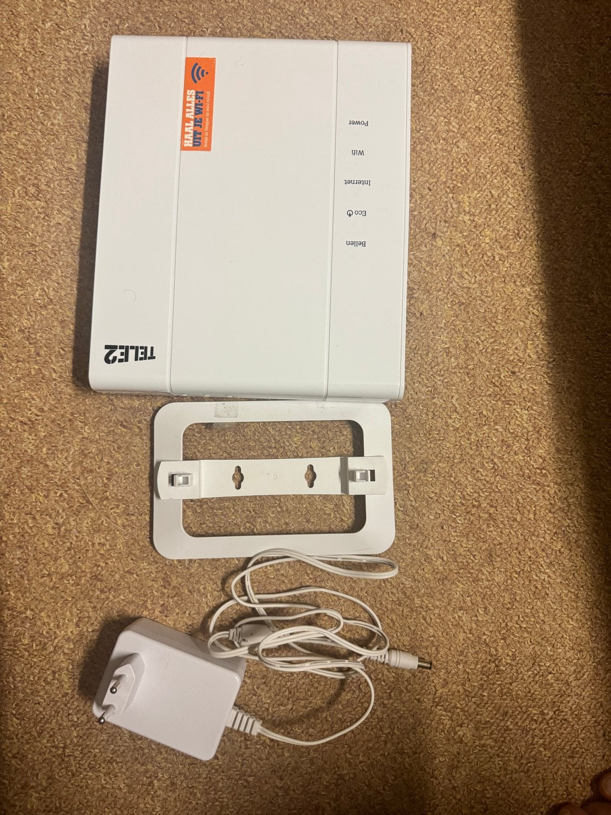 Tele2 Router met modem en adapter, Ophalen of Verzenden, Gebruikt, Router met modem