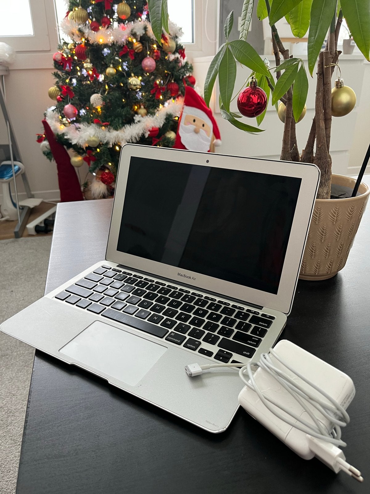 MacBook Air 11" (Mid 2012) - Goede staat, incl. oplader, Computers en Software, Apple Macbooks, Ophalen