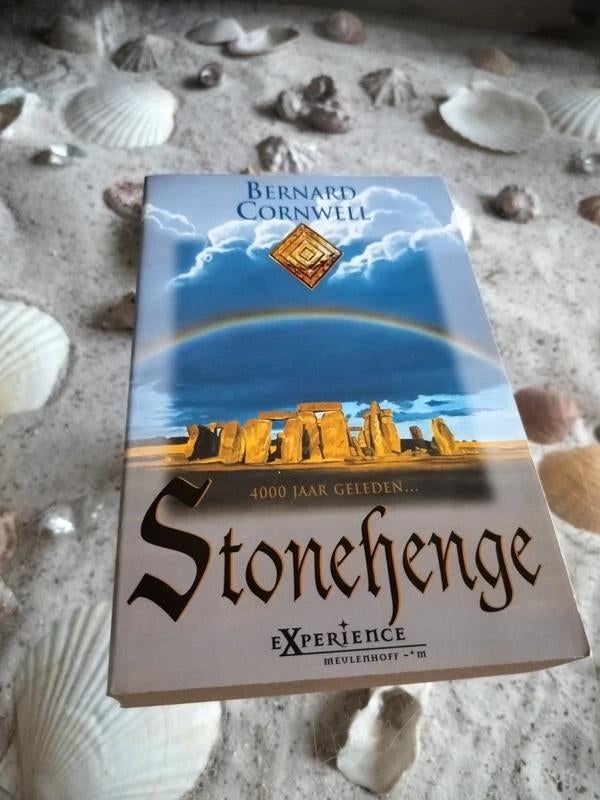 Bernard Cornwell - Stonehenge, Boeken, Ophalen of Verzenden, Gelezen