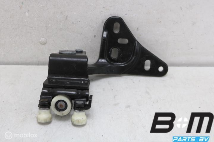 Rolgeleiding schuifdeur linksboven VW Trans. T7 7TG843435, Gebruikt
