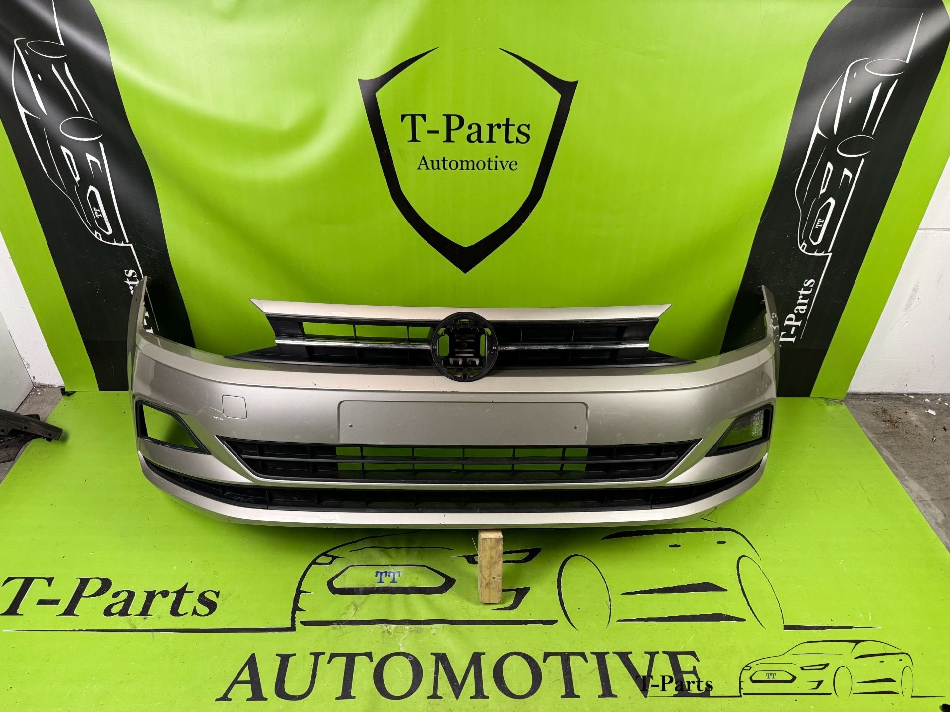 vw volkswagen polo 2G PDC voorbumper bumper grille rooster