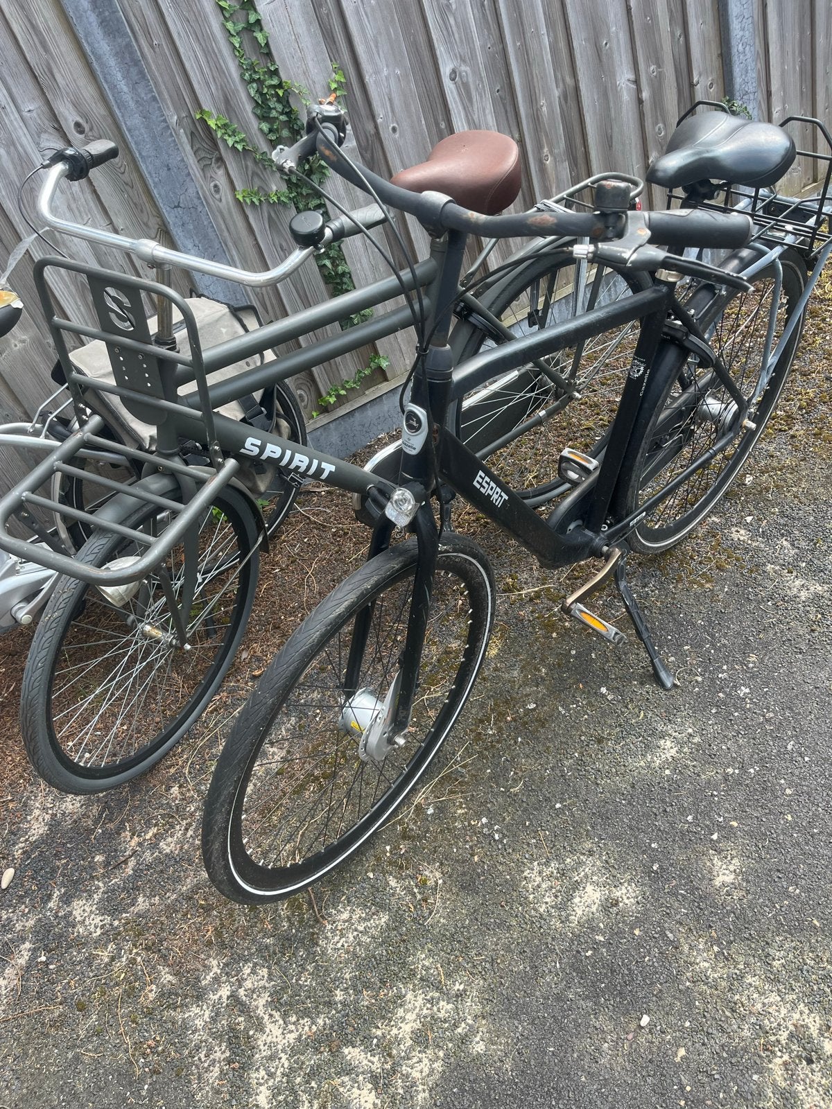 1 mooie transport fiets merk Spirit is nog te koop! (Grijs), Fietsen en Brommers, Fietsen | Heren | Herenfietsen, Ophalen, Gebruikt