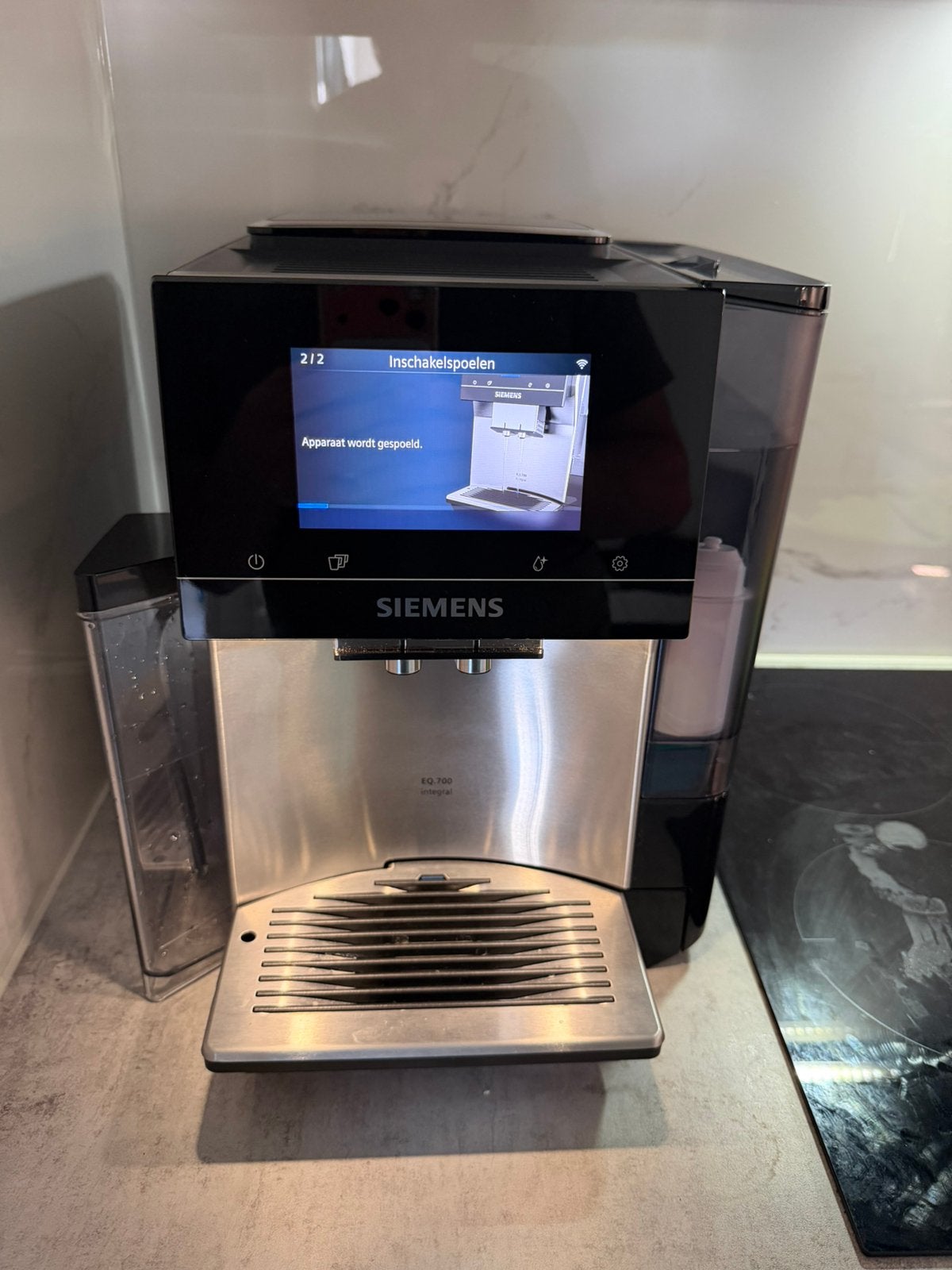 Siemens EQ.700 Integral Volautomatische Espressomachine, Ophalen, 10 kopjes of meer, Koffiemachine, Gemalen koffie