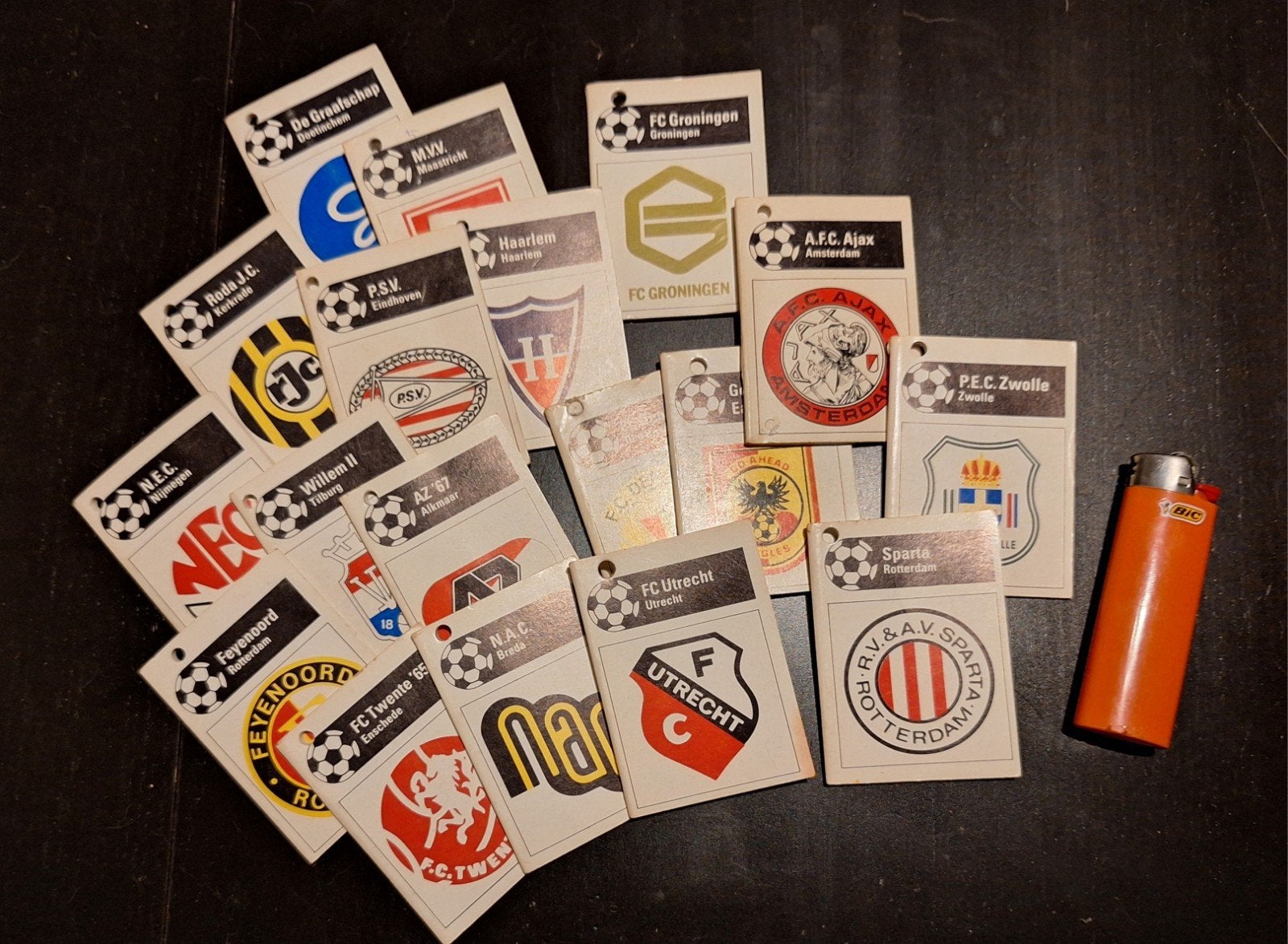 18 delige serie Voetbalboekjes Eredivisie 1981, 1982, Ophalen of Verzenden, Zo goed als nieuw, Ajax, Boek of Tijdschrift