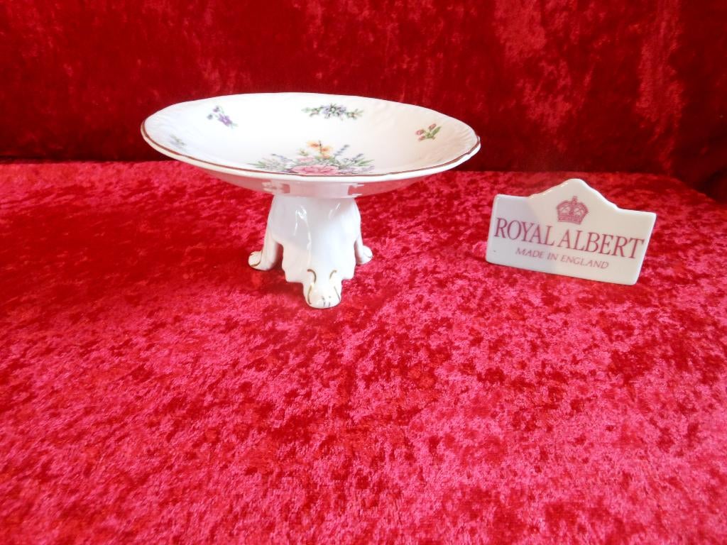 Royal Albert Fragrant Flowers onderzetter op voet, Gebruikt, Overige typen, Ophalen of Verzenden, Overige stijlen