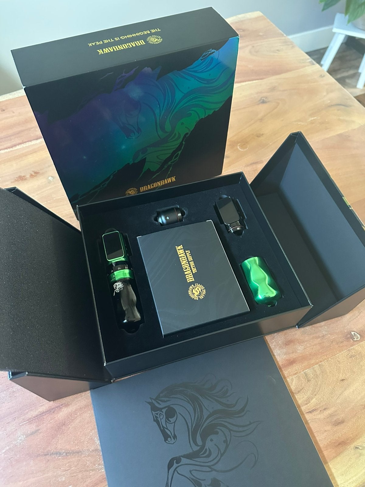 Dragonhawk Mast Fold Pro (Year of the Horse Edition), Ophalen of Verzenden, Zo goed als nieuw