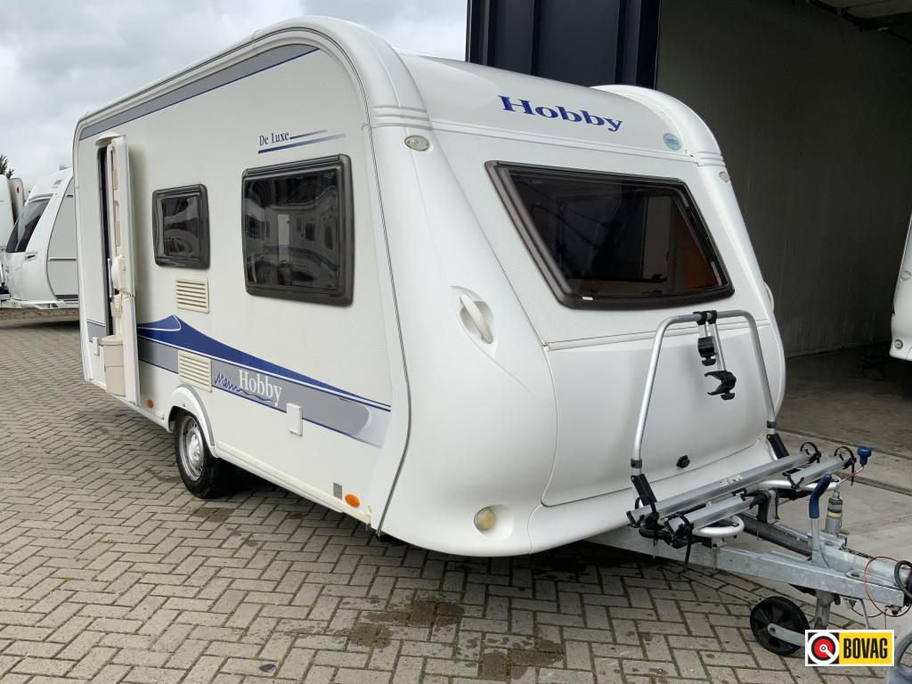 Hobby De Luxe 440 SF 2e Pinksterdag open, Caravans en Kamperen, Hobby, Bedrijf, Treinzit, 750 - 1000 kg