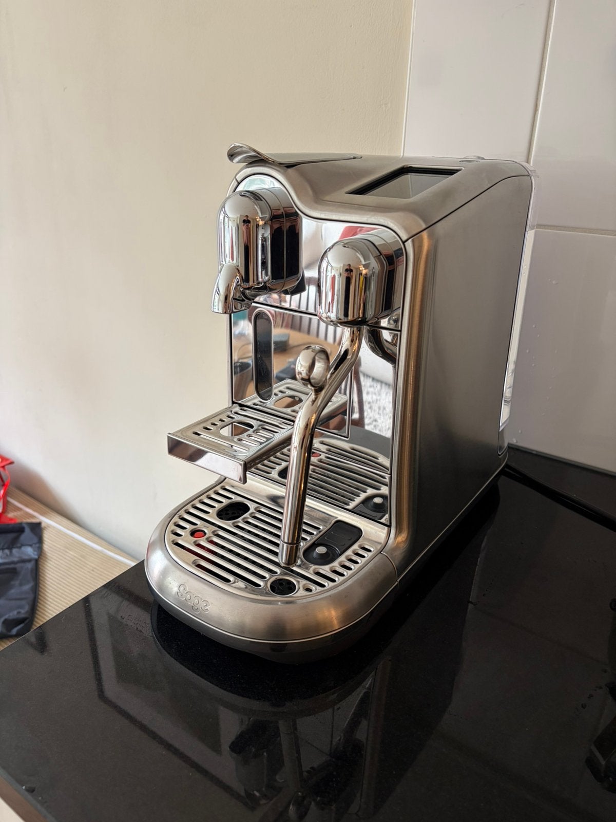 Foto 3 van Sage Nespresso Creatista Pro – RVS – barista koffie thuis