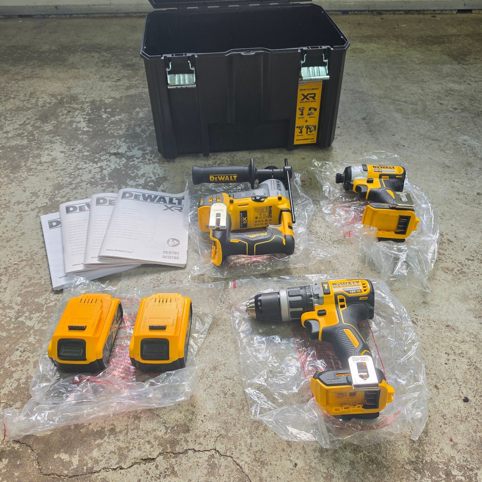 DeWalt 18V XR set DCD796 DCF887 DCH172 + 2x 5Ah accu, Ophalen of Verzenden, Zo goed als nieuw