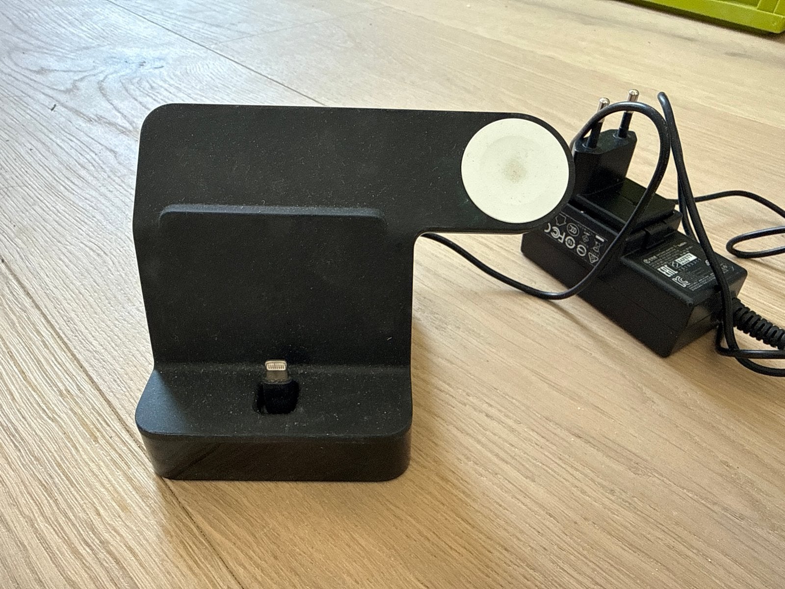 2-in-1 Oplaadstation voor iPhone en Apple Watch, Ophalen, Gebruikt, Overige typen, Apple iPhone