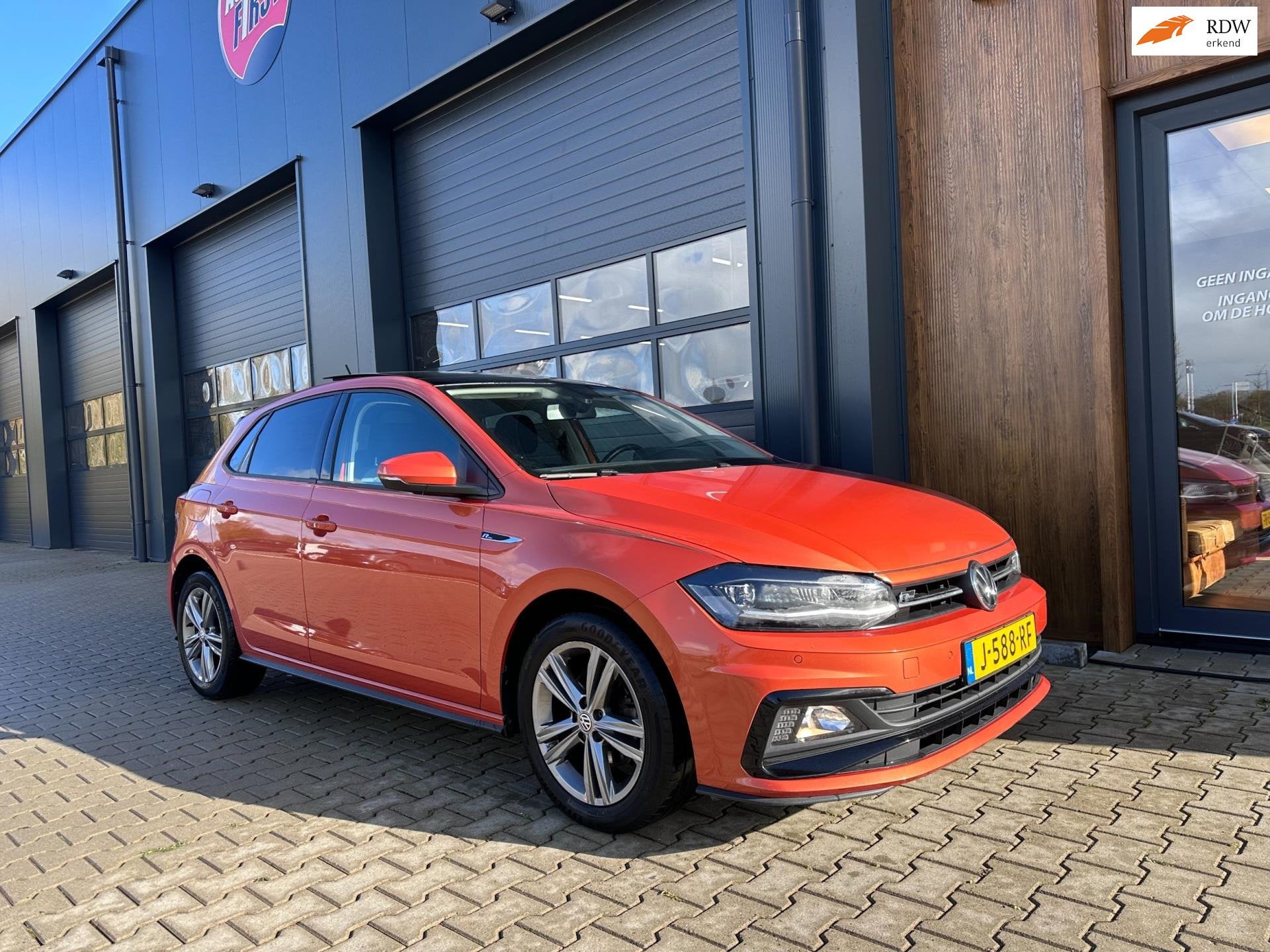 Volkswagen Polo 1.0 TSI Highline R-line pano camera dsg, Dealer onderhouden, Stof, Gebruikt, Overige kleuren