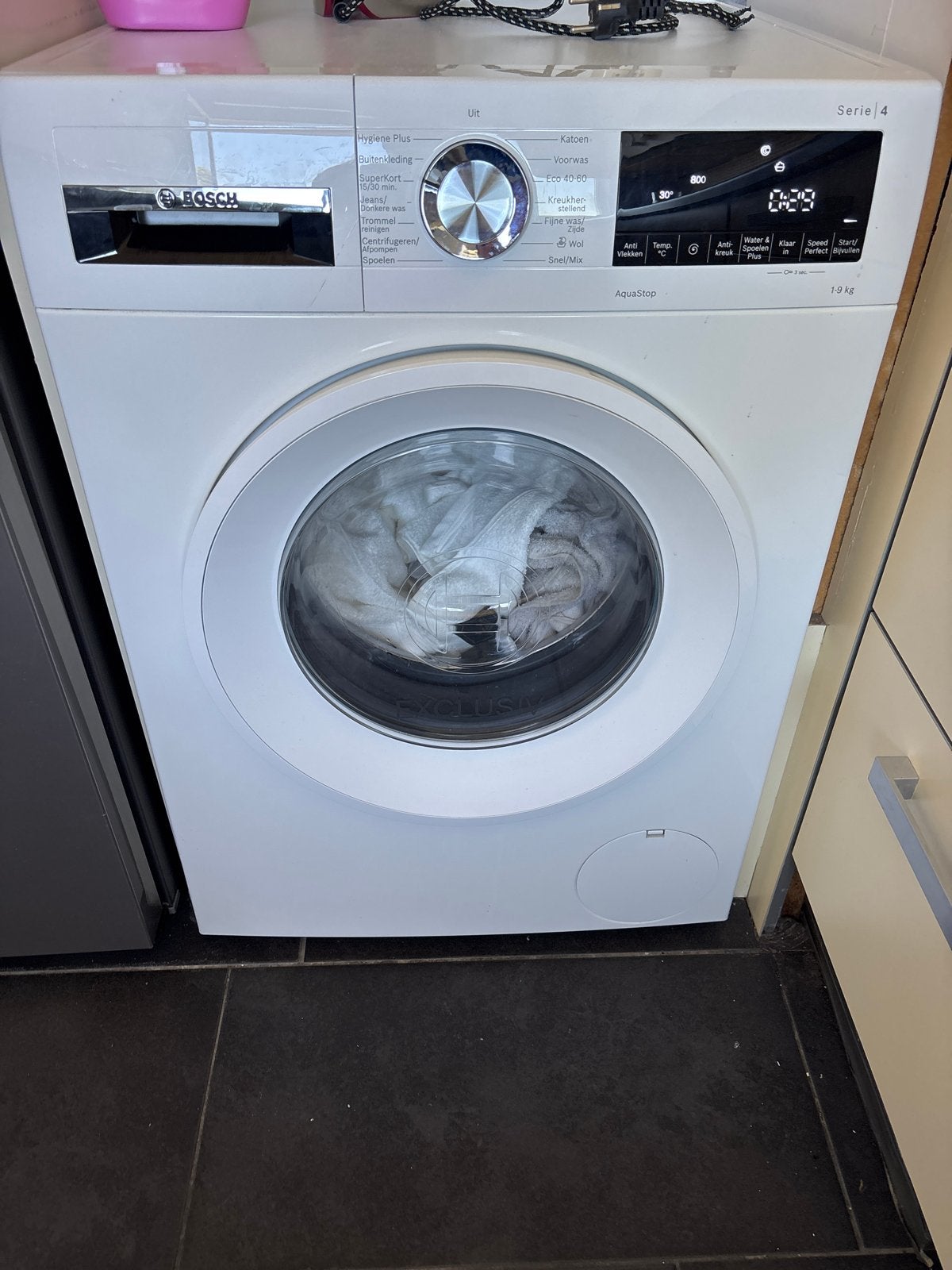 Bosch Serie 4 Wasmachine - Efficiënt en Betrouwbaar, Witgoed en Apparatuur, 1200 tot 1600 toeren, 8 tot 10 kg, Ophalen of Verzenden