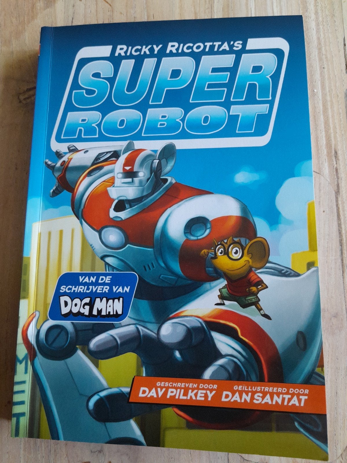 super robot. van dav pilkey ( schrijver van dog man), Ophalen of Verzenden, Zo goed als nieuw, Fictie algemeen