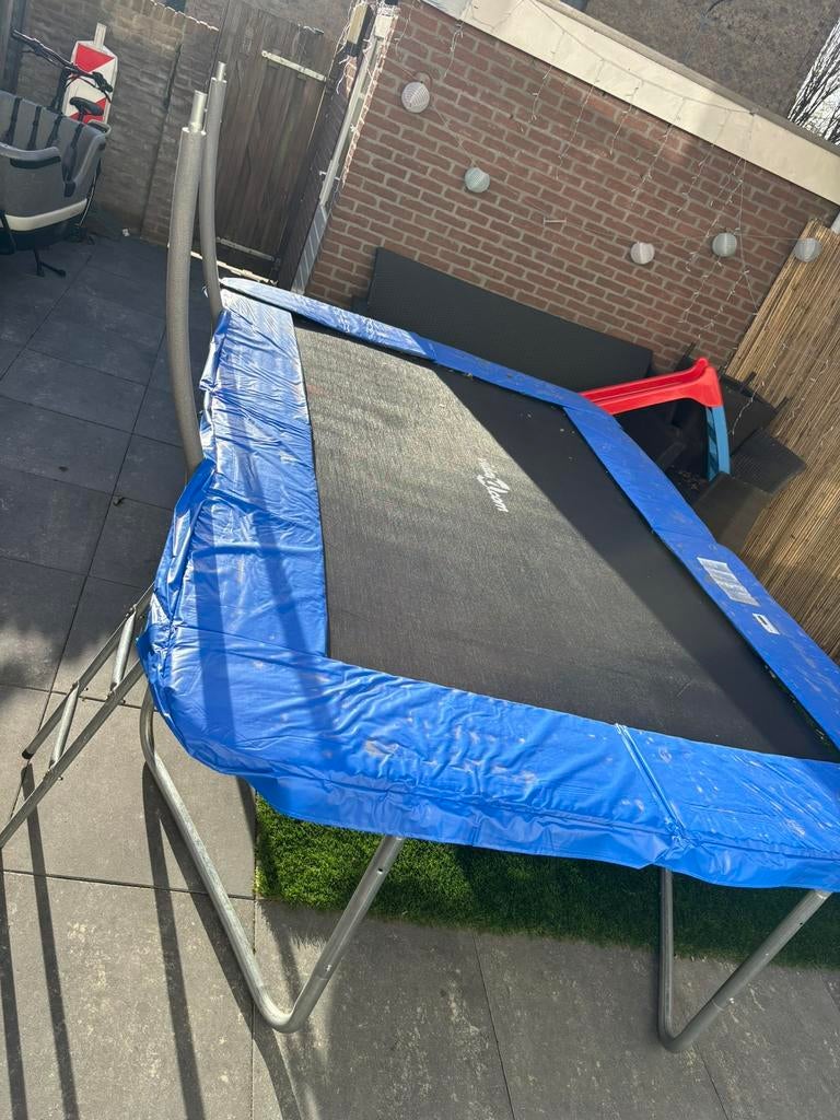 Trampoline 274x183x76cm (inmiddels terug in de dozen!), Kinderen en Baby's, Speelgoed | Buiten | Trampolines, Ophalen, Nieuw
