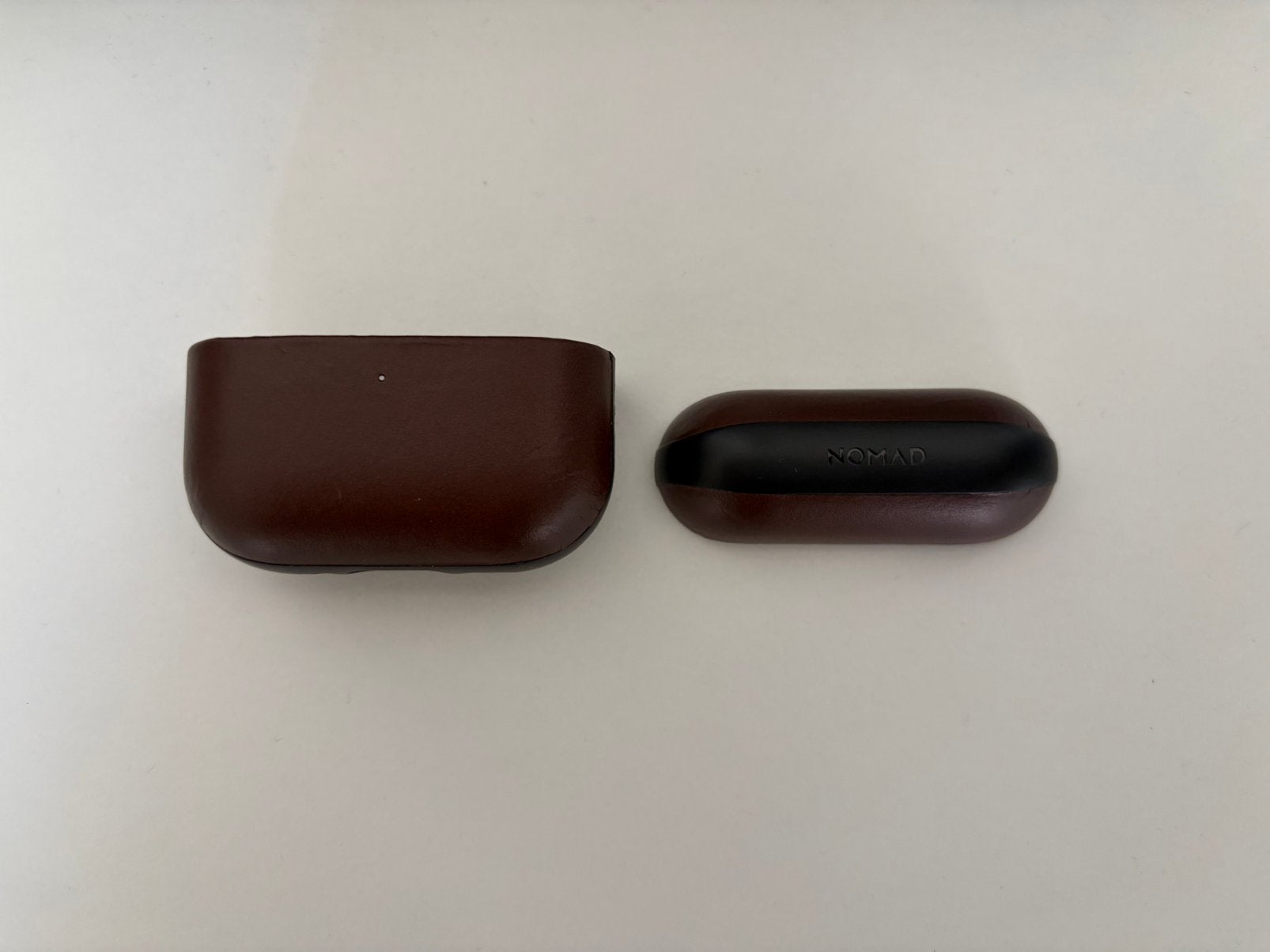 AirPods Pro 3 - Nomad lederen case - nieuw, Ophalen of Verzenden, Nieuw, Bruin, Leer