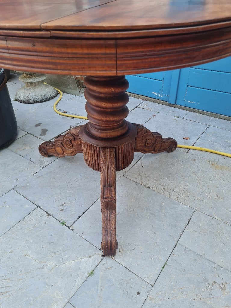 Antieke eettafel rond model met kolompoot, Ophalen, Heikant 21 Kaatsheuvel, Gebruikt, 50 tot 100 cm