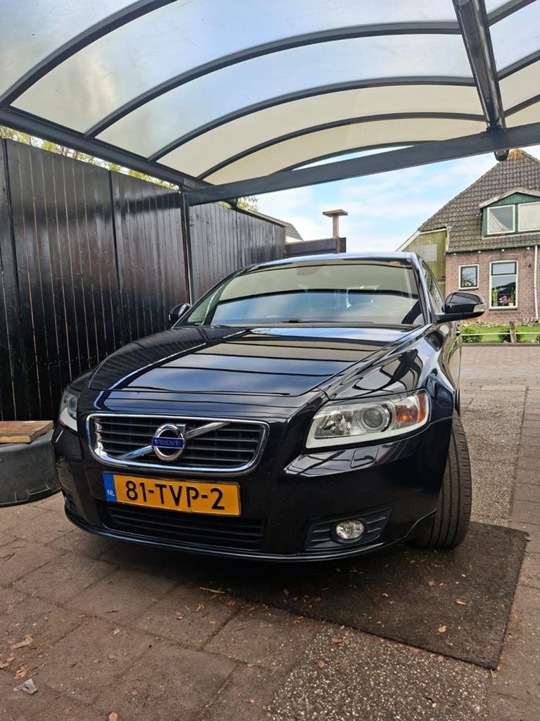 Volvo V50 2.0  2012 Zwart metalic nieuwe apk, Auto's, Volvo, 4 cilinders, Zwart, Origineel Nederlands, Stationwagon