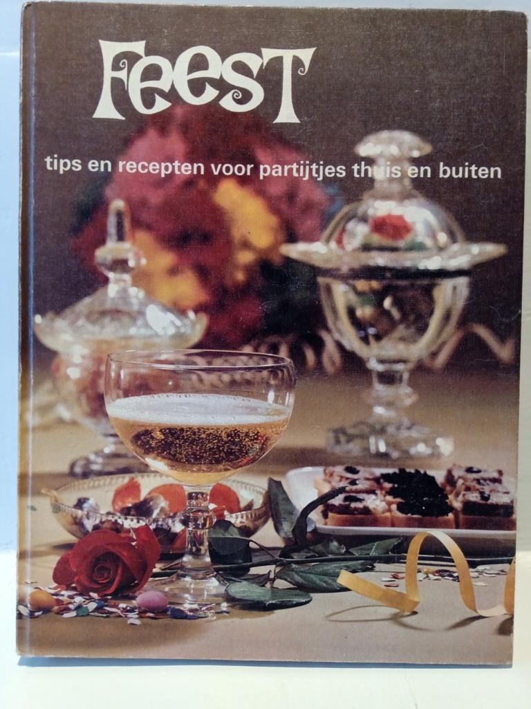 Feest Albert Heijn kookboek - Tips en recepten voor feestjes, Ophalen of Verzenden
