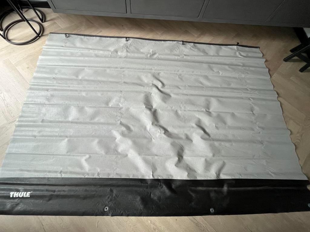 Thule omnistor sunblocker voorwand, Ophalen, Zo goed als nieuw