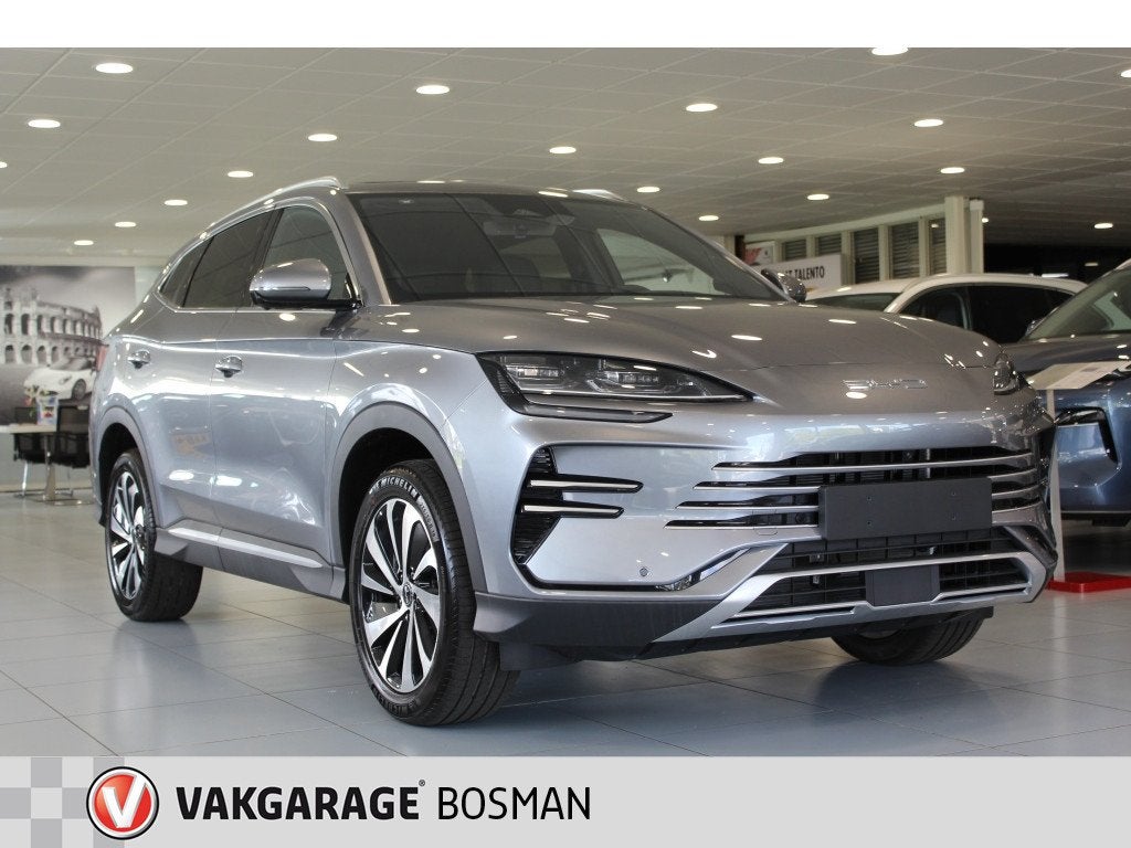 BYD SEAL U 1.5 DM-i FWD Boost/CARPLAY/PANO/CAMERA (bj 2026), Auto's, Dealer onderhouden, Seal U, Zwart, Hybride Elektrisch/Benzine