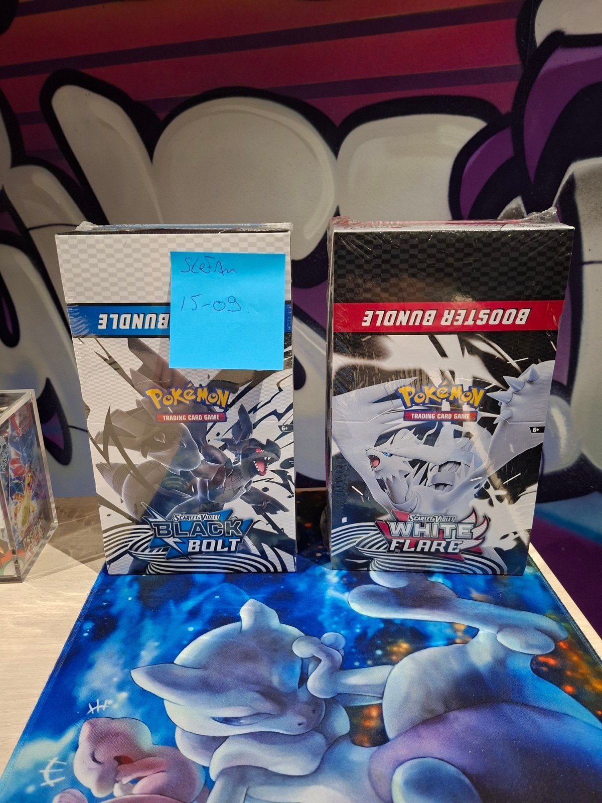 pokemon black White booster display, Ophalen, Nieuw, Booster