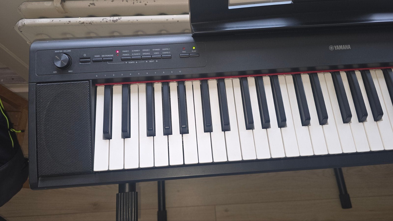 Foto 3 van Yamaha Piaggero NP-12 Digitaal Piano Keyboard
