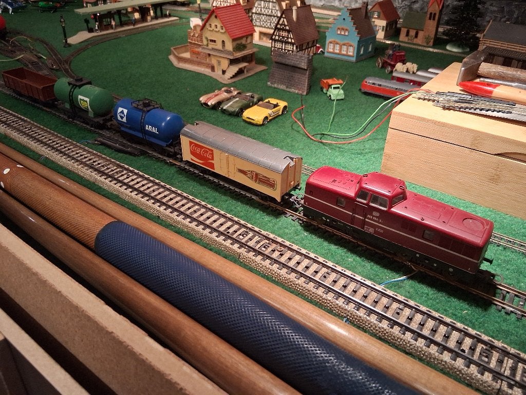 Lima Dieselloc met 4 wagons in goede staat, Gelijkstroom, Ophalen of Verzenden, Analoog, Lima