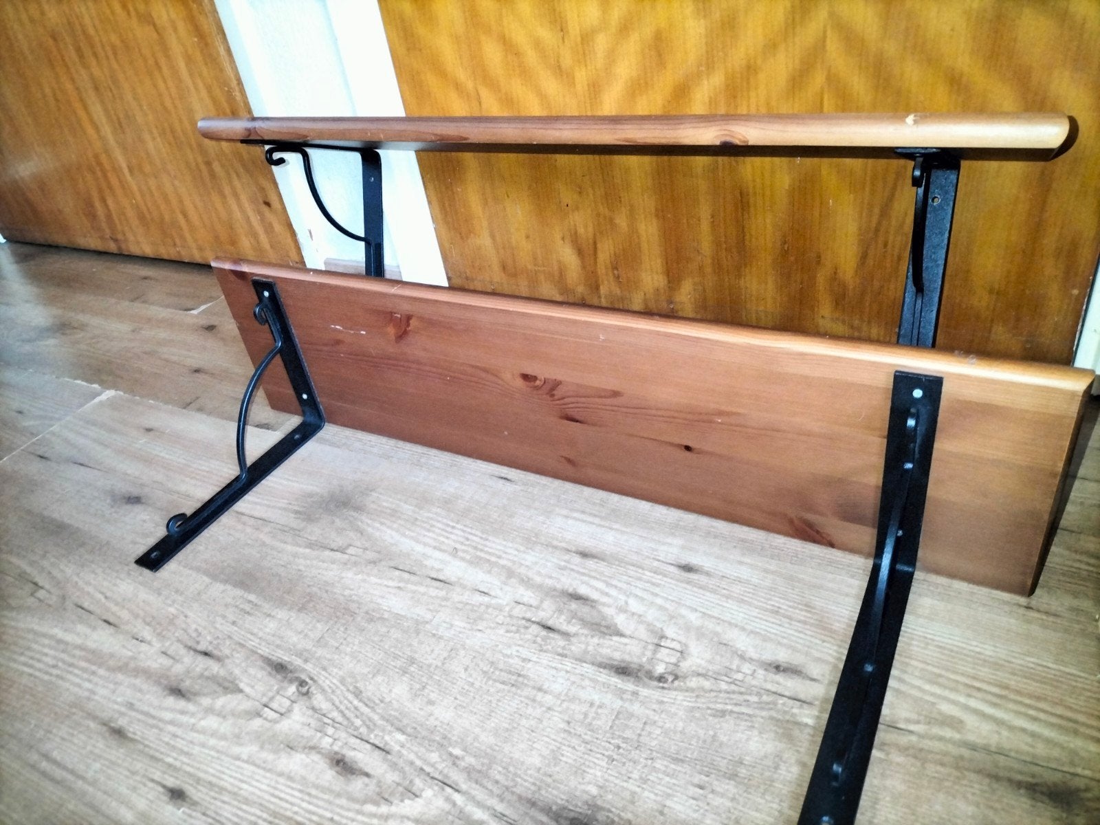 2x wandplank +steunen, IKEA EKBY,  pset €12,50, samen €20,-, Ophalen, Gebruikt