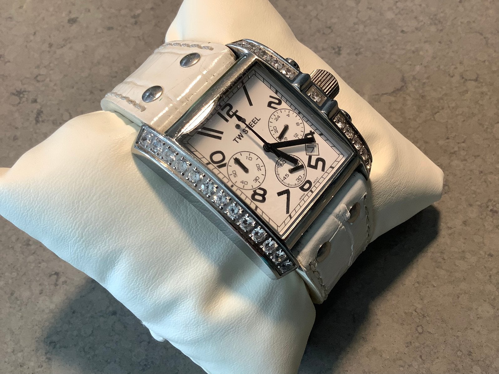 Horloge TW Steel Goliath TW118 chique design wit leren band, Overige merken, Staal, Polshorloge, Ophalen of Verzenden