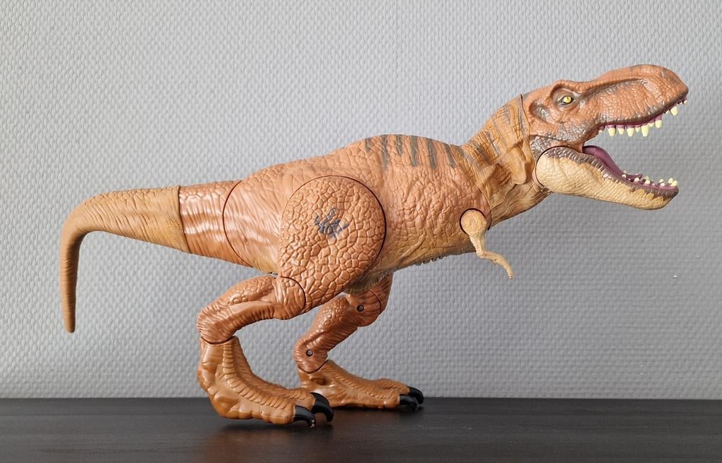 Jurassic World Stomp & Strike Dino Tyrannosaurus Rex, Ophalen of Verzenden, Gebruikt