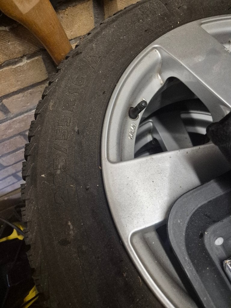 set winterbanden Michelin Alpin op velgen, Ophalen, Gebruikt, 16 inch, Banden en Velgen