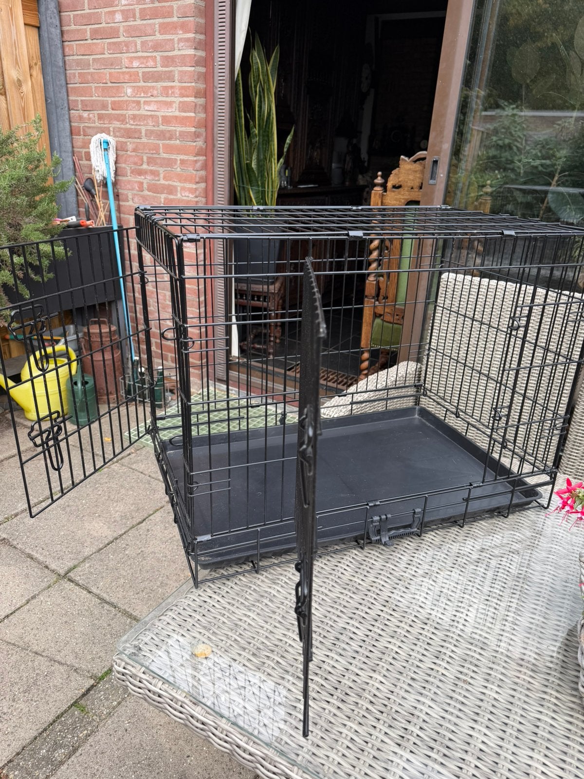 Een mooie zwarte bench merk GB stevig met twee deuren, Dieren en Toebehoren, Ophalen, Minder dan 65 cm, Zo goed als nieuw, Minder dan 75 cm