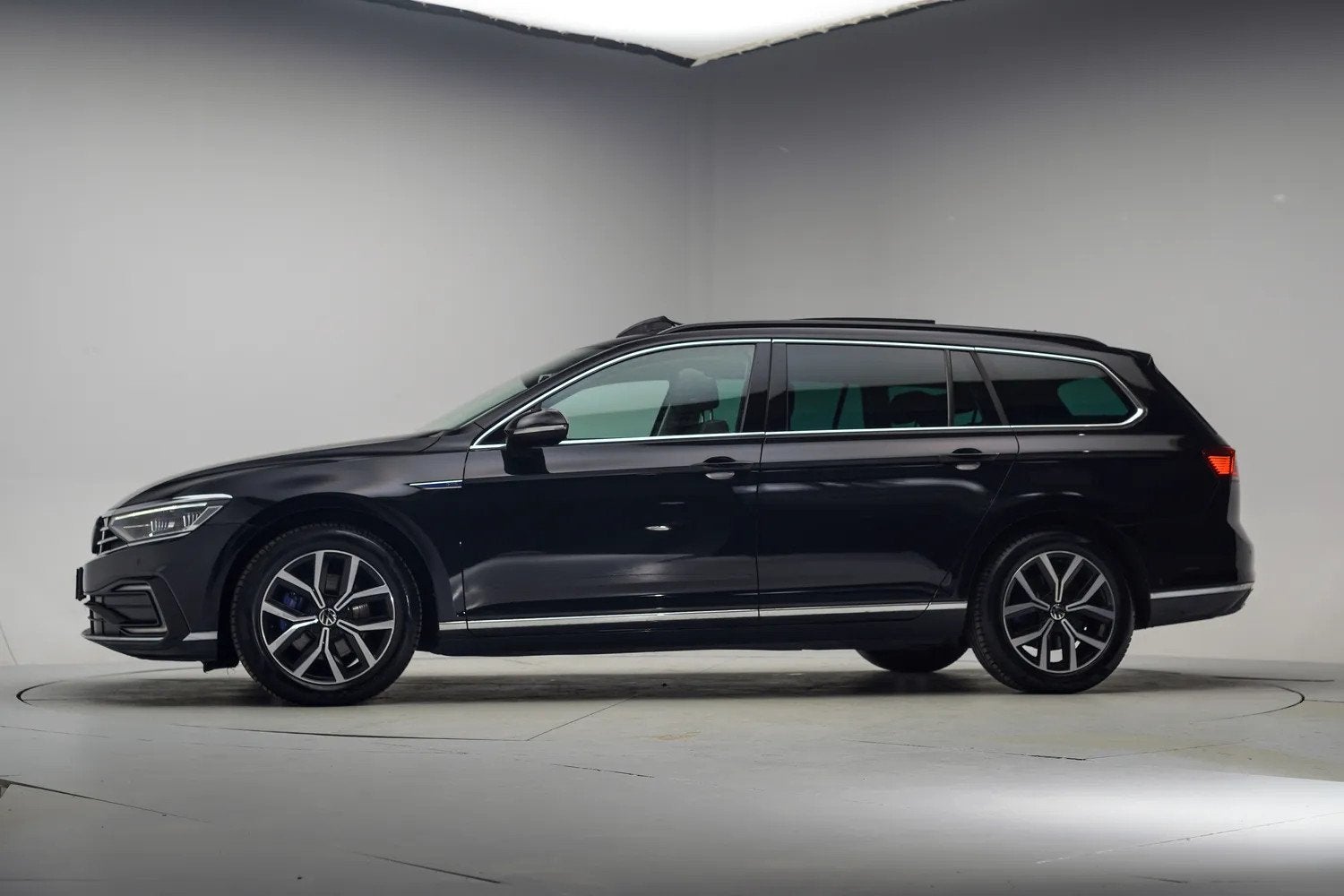 Volkswagen Passat VARIANT 1.4 TSI PHEV GTE Business Aut. [ P, Automaat, Gebruikt, 4 cilinders, 1600 kg