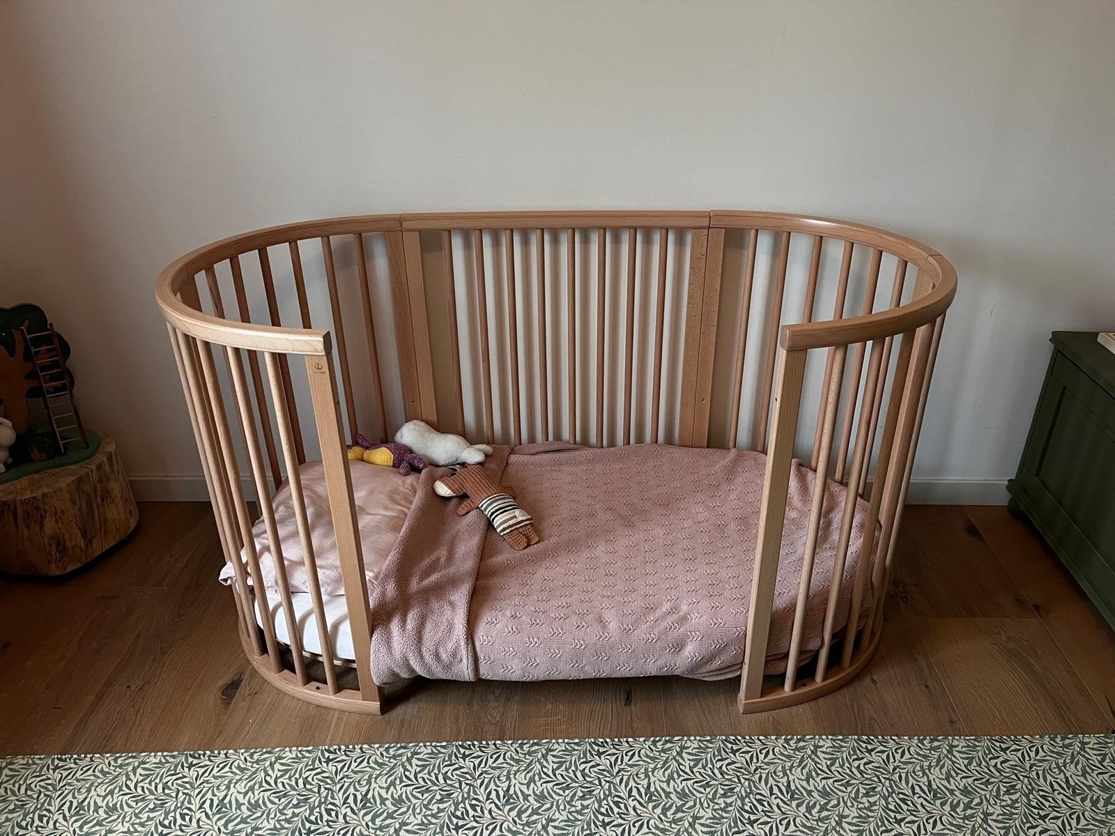 Stokke Sleepi V3 ledikant met 2 matrassen en accessoires, 70 tot 85 cm, 140 tot 160 cm, Zo goed als nieuw, Ophalen